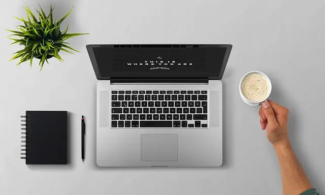 Cómo verificar la autenticidad de las noticias digitales