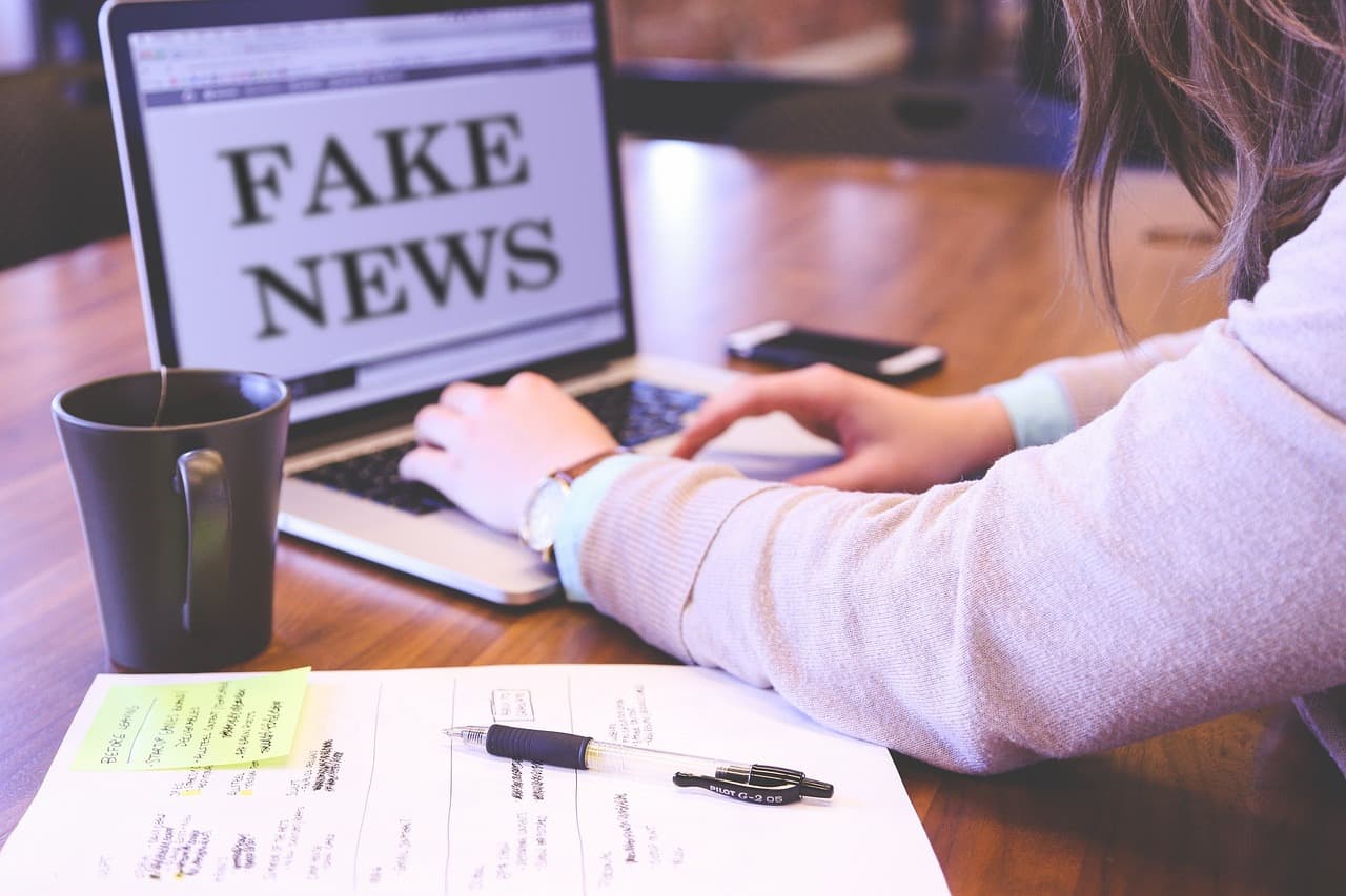 ¿Cómo identificar noticias falsas y protegerte de la desinformación?
